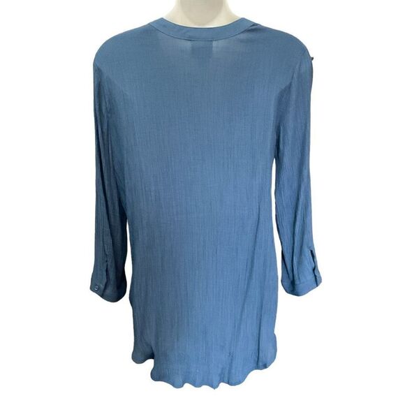 St John’s Bay Blouse Top Button Down V-neck Tunic Blue Crinkle Fabric Medium - Picture 2 of 9